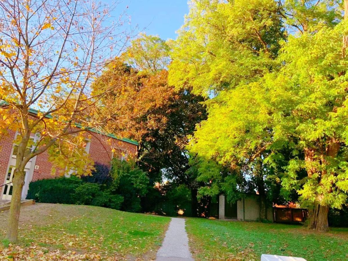 The Leaside Garden Guesthouse Toronto Exterior foto