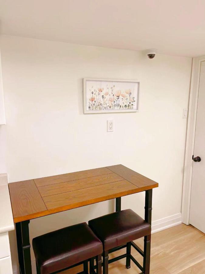 The Leaside Garden Guesthouse Toronto Exterior foto